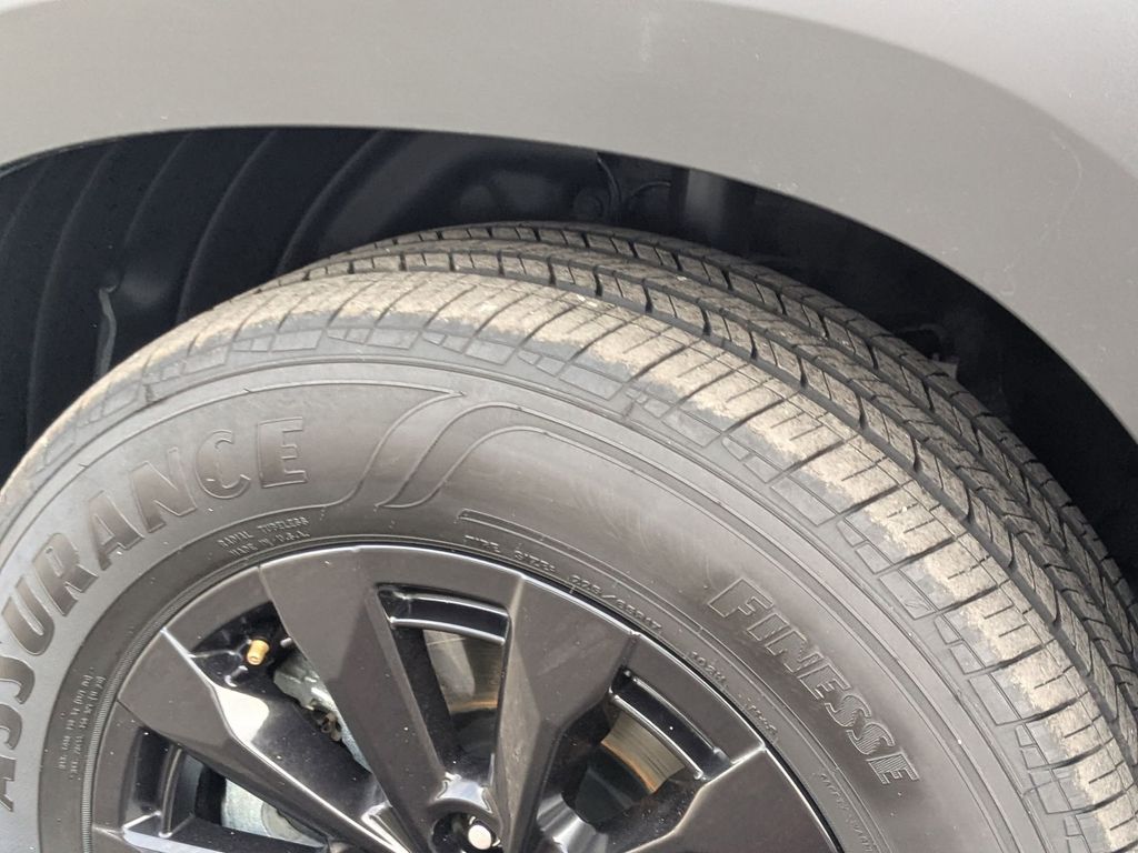 Thumbnail: 2025 Mazda CX-50 - 30