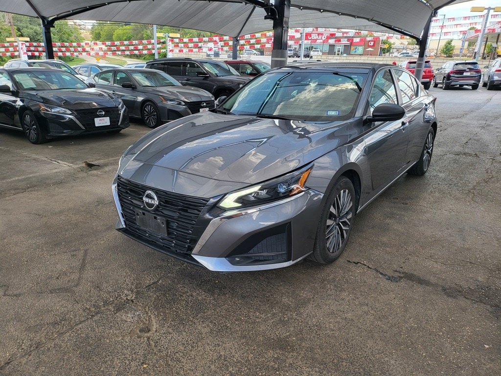 Thumbnail: 2024 Nissan Altima - 1