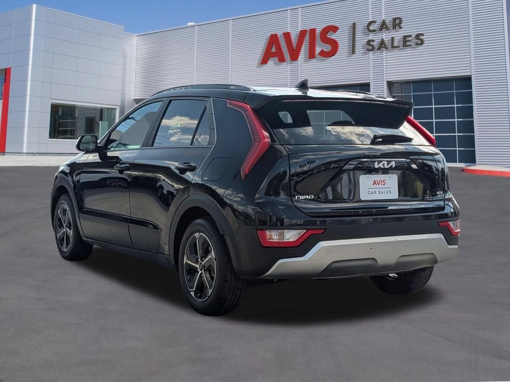 Thumbnail: 2025 Kia Niro - 3