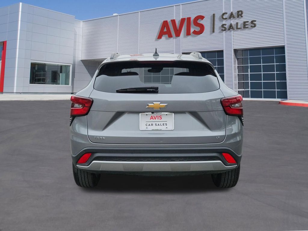 Thumbnail: 2025 Chevrolet Trax - 5
