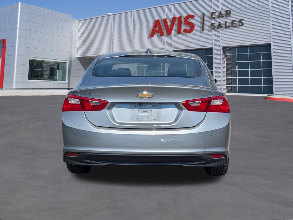 2024 Chevrolet Malibu 1LT photo 4