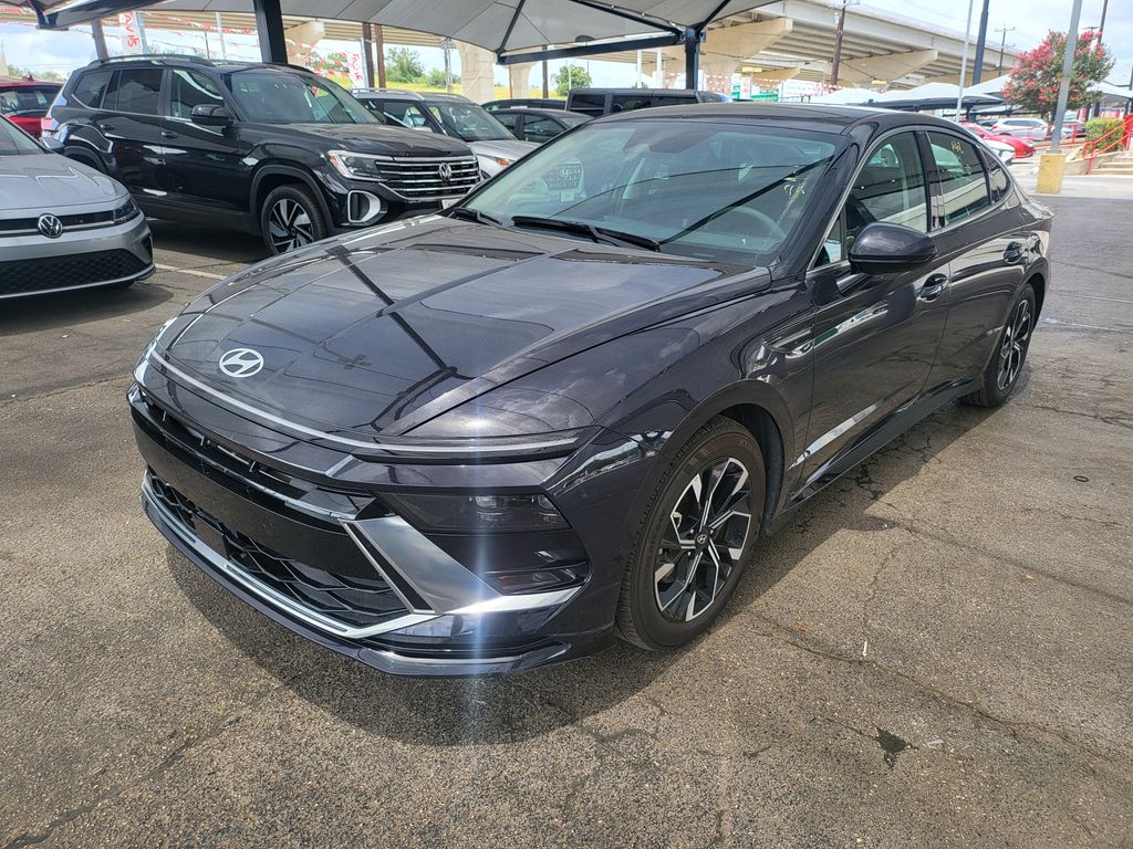 2025 Hyundai Sonata SEL's photo