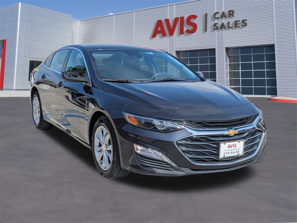 Thumbnail: 2023 Chevrolet Malibu - 3