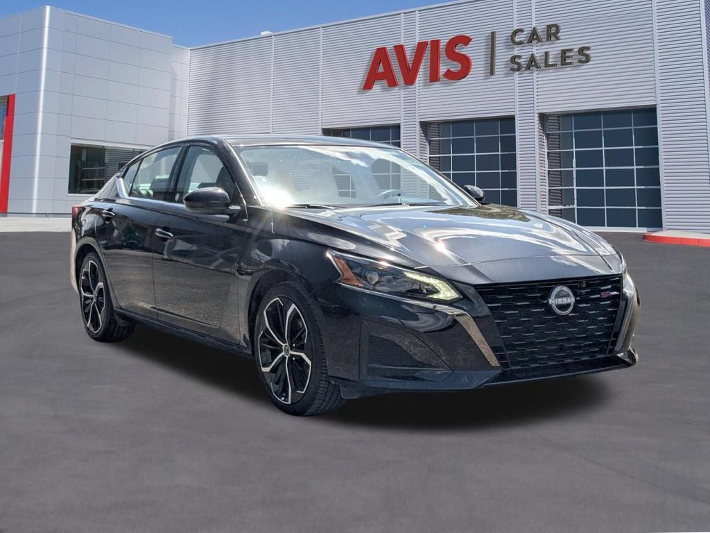 Thumbnail: 2025 Nissan Altima - 9