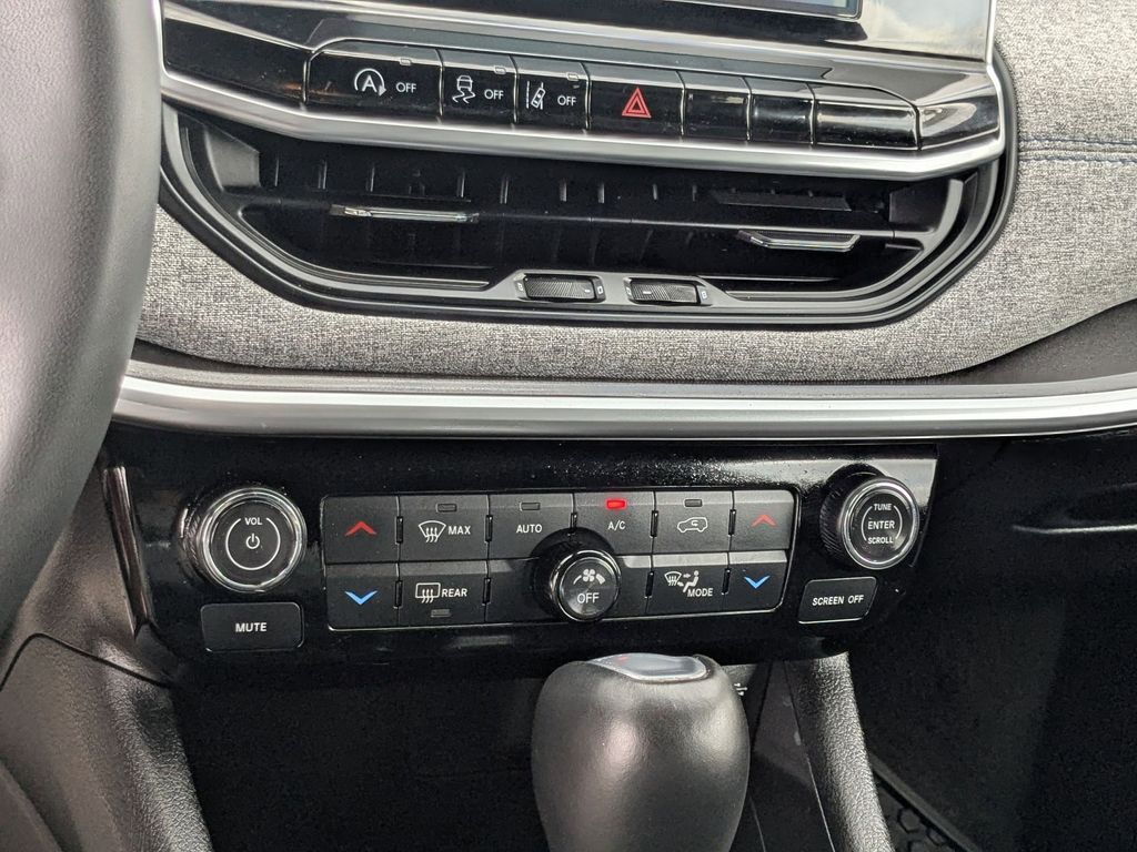 Thumbnail: 2025 Jeep Compass - 21