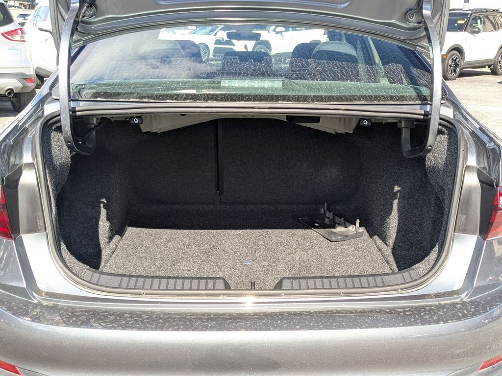 Thumbnail: 2025 Volkswagen Jetta - 28