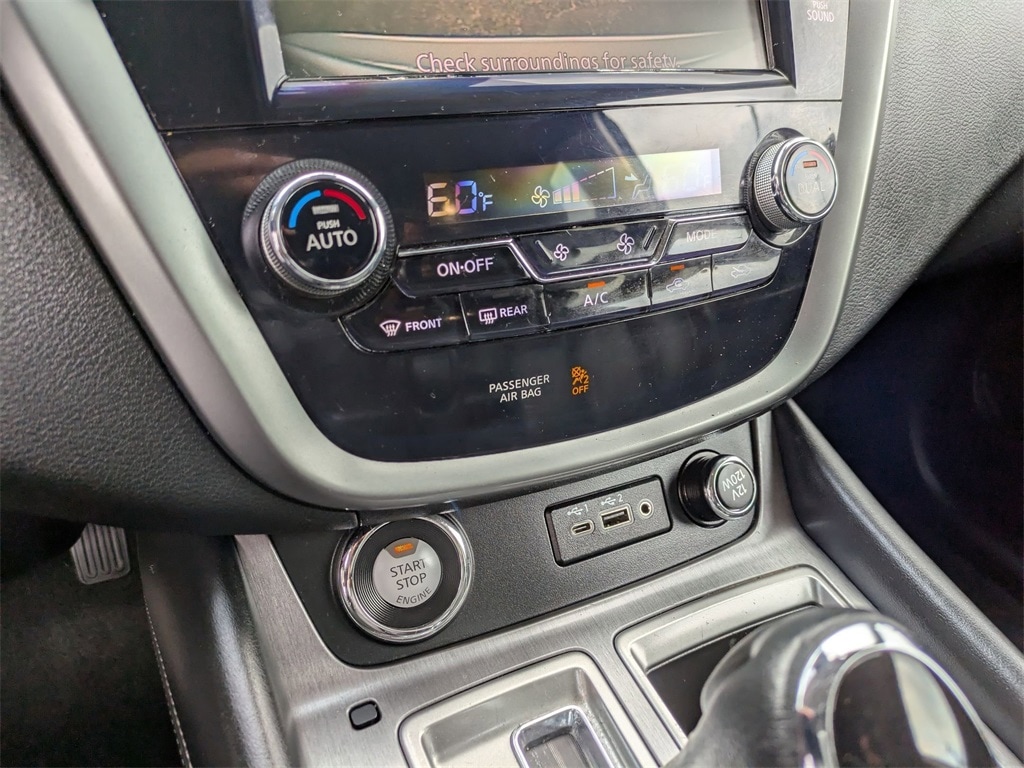 2023 Nissan Murano SV 16