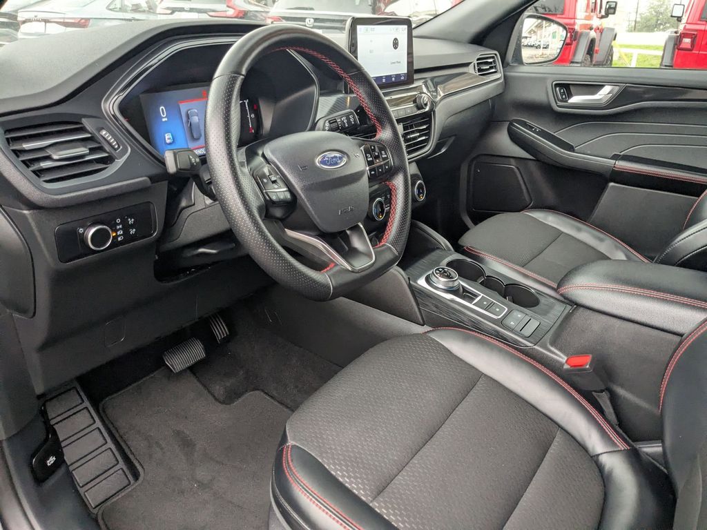 Thumbnail: 2025 Ford Escape - 13