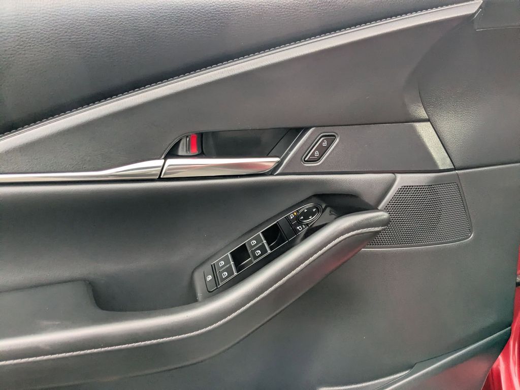 Thumbnail: 2025 Mazda CX-30 - 14