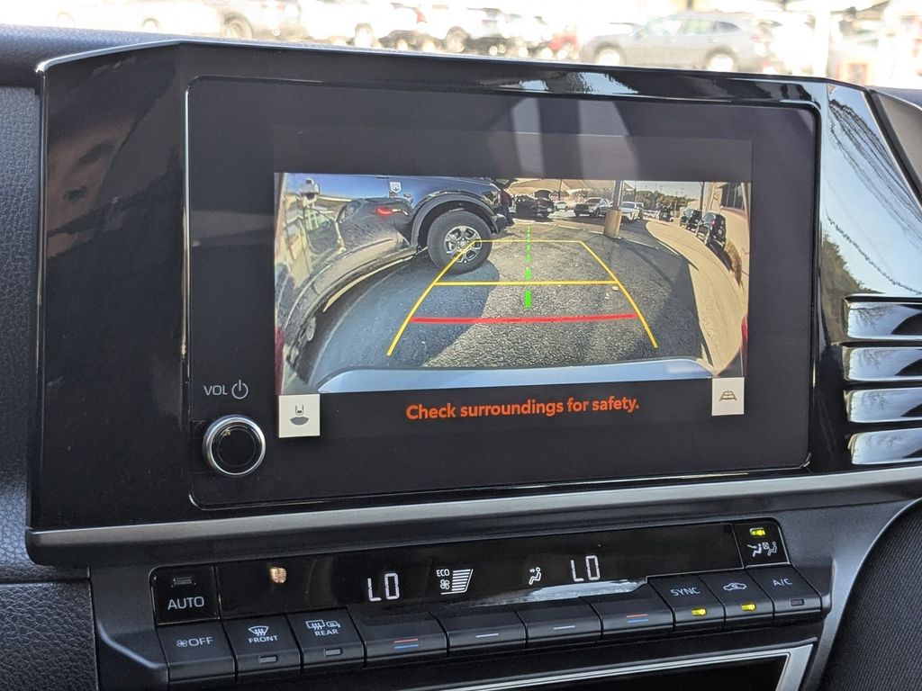 Thumbnail: 2025 Toyota Camry - 22