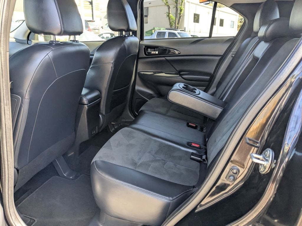 Thumbnail: 2025 Mitsubishi Eclipse Cross - 24