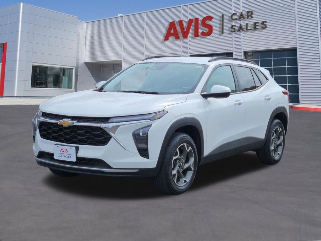 Thumbnail: 2025 Chevrolet Trax - 1