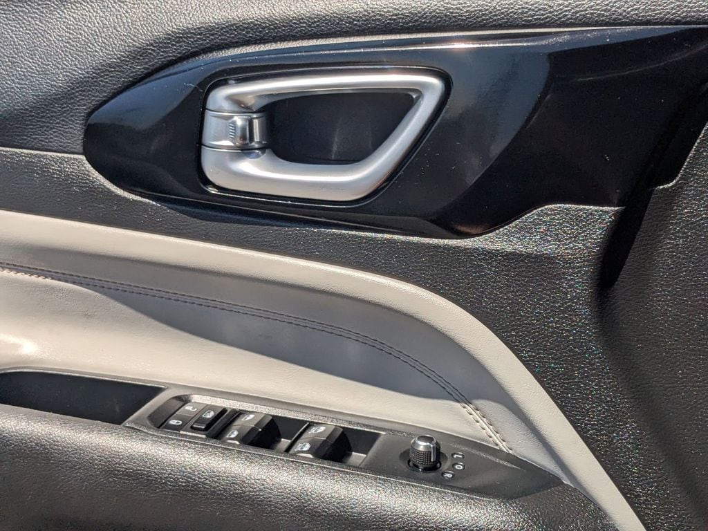 Thumbnail: 2025 Jeep Compass - 16