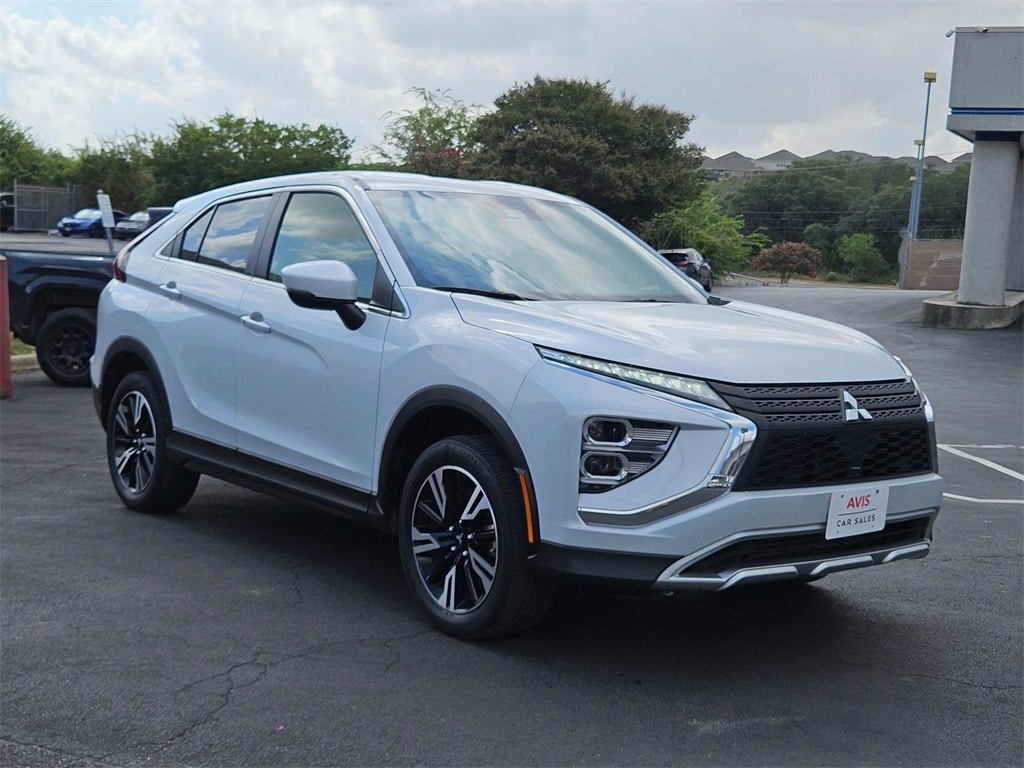 Thumbnail: 2024 Mitsubishi Eclipse Cross - 3