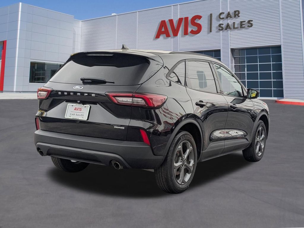 Thumbnail: 2025 Ford Escape - 6