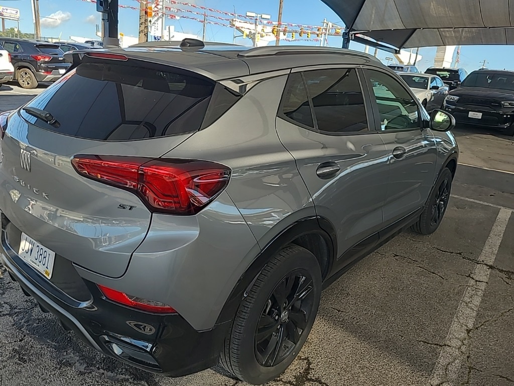 2024 Buick Encore GX Sport Touring 8