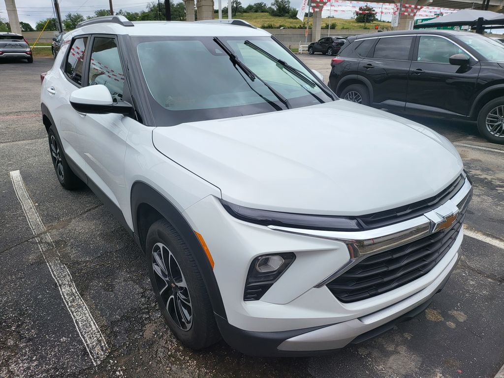 Thumbnail: 2025 Chevrolet TrailBlazer - 2