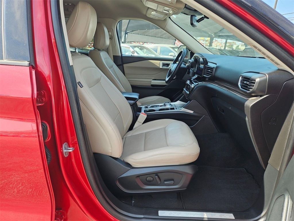 Thumbnail: 2023 Ford Explorer - 29