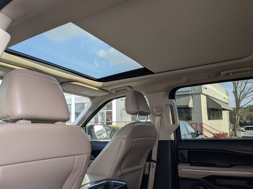 Thumbnail: 2024 Ford Expedition MAX - 25