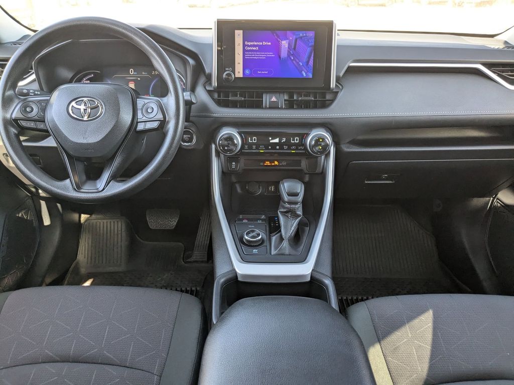 Thumbnail: 2025 Toyota RAV4 - 25