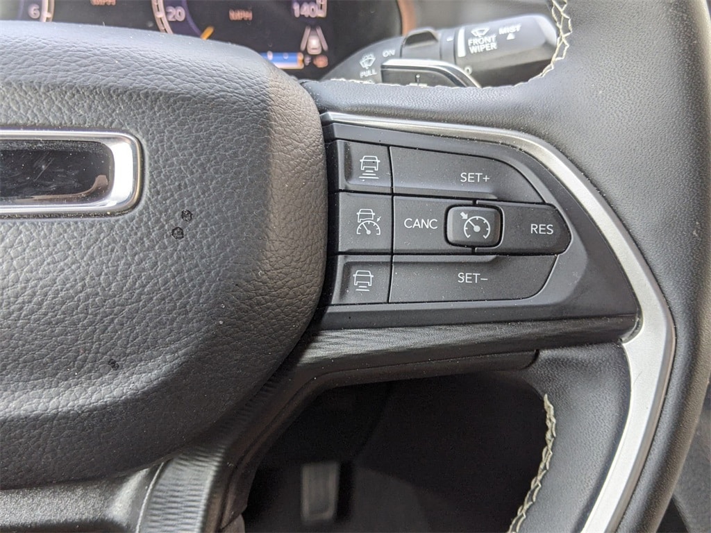 Thumbnail: 2024 Jeep Grand Cherokee L - 17