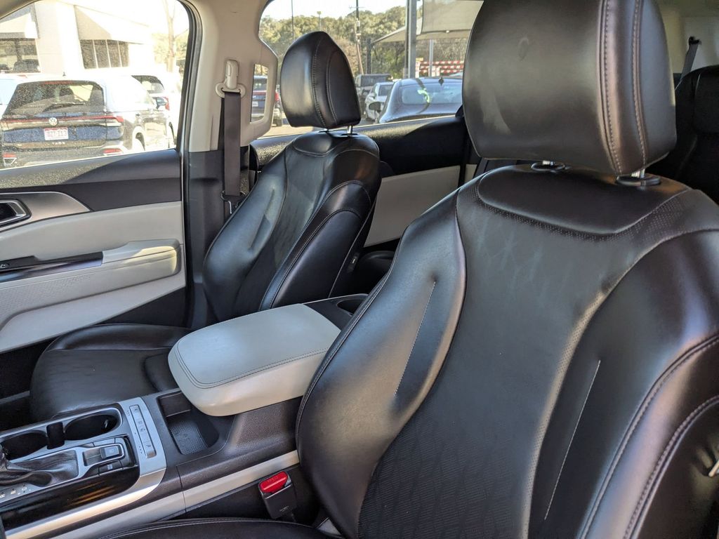 Thumbnail: 2024 Kia Carnival - 14