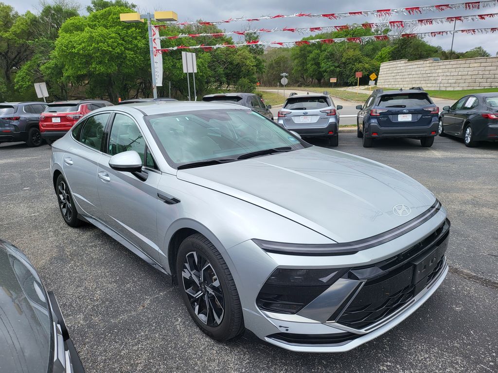 Thumbnail: 2025 Hyundai Sonata - 4