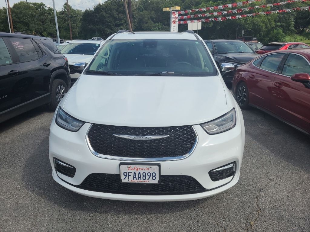 Thumbnail: 2023 Chrysler Pacifica - 5