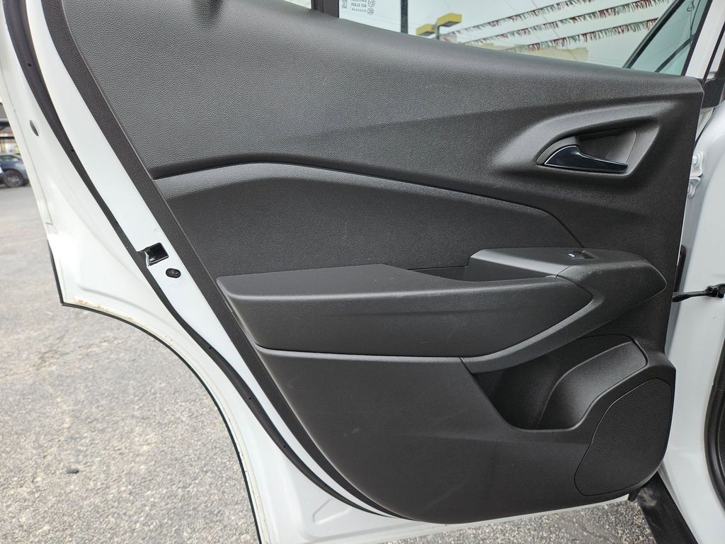 Thumbnail: 2025 Chevrolet Trax - 18