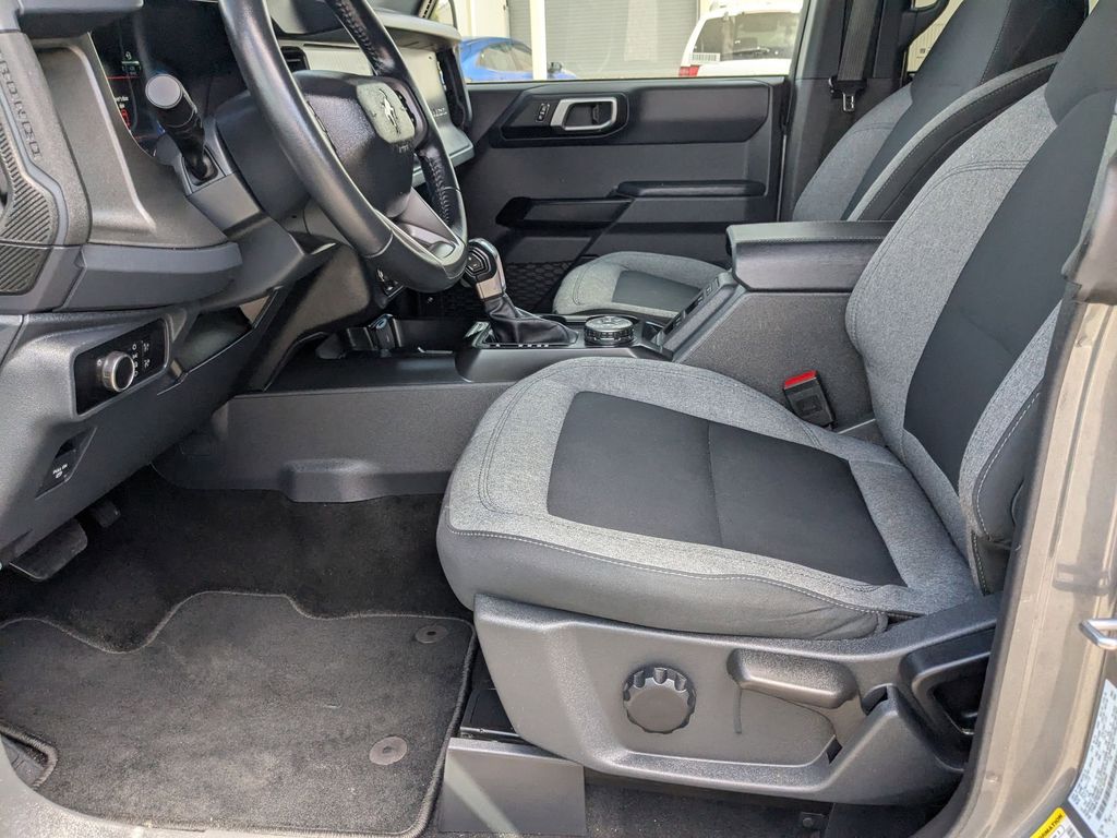 Thumbnail: 2025 Ford Bronco - 11