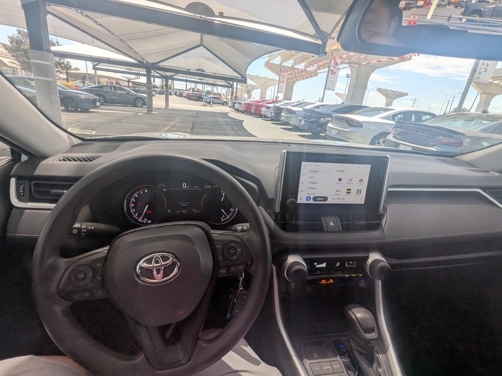 Thumbnail: 2024 Toyota RAV4 - 8