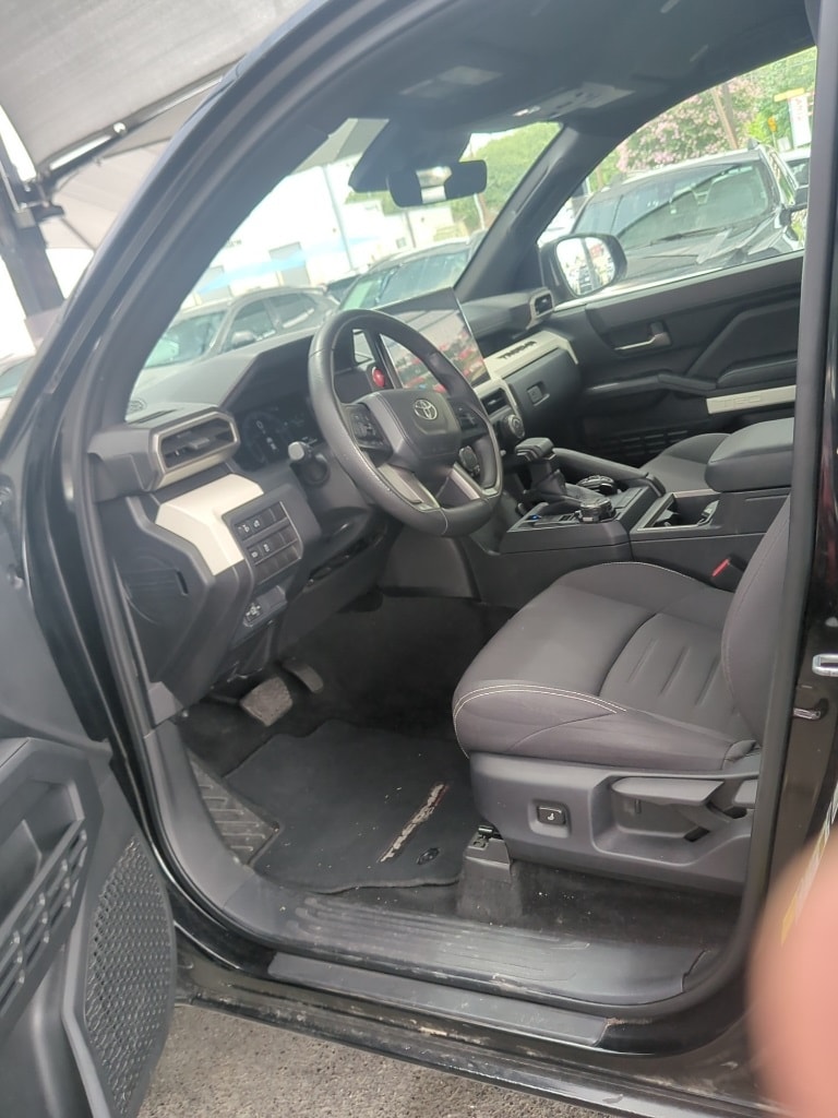 Thumbnail: 2024 Toyota Tacoma - 9