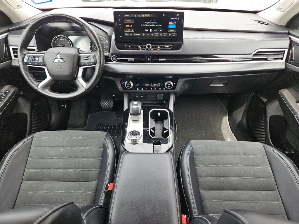 Thumbnail: 2025 Mitsubishi Outlander - 19