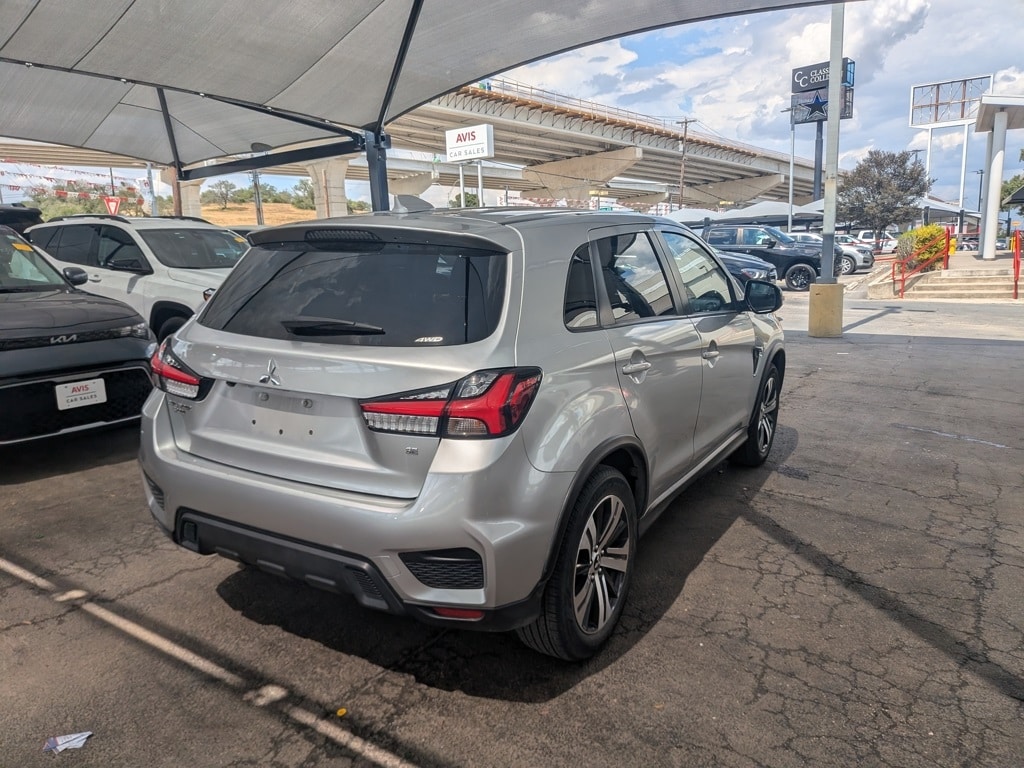 Thumbnail: 2024 Mitsubishi Outlander Sport - 8