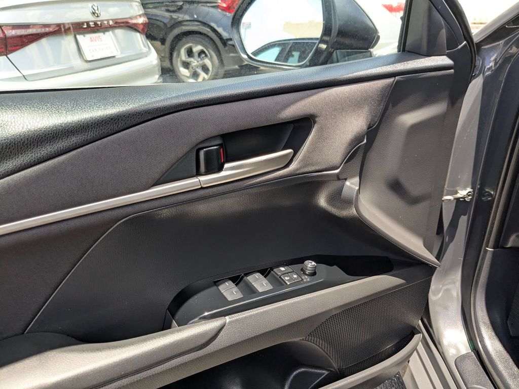 Thumbnail: 2025 Toyota Camry - 14