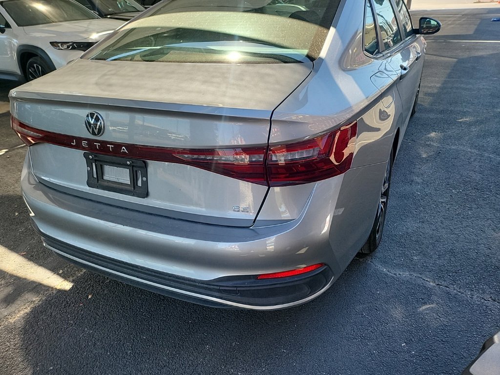 Certified 2026 Volkswagen Jetta 1.5T SE Sedan