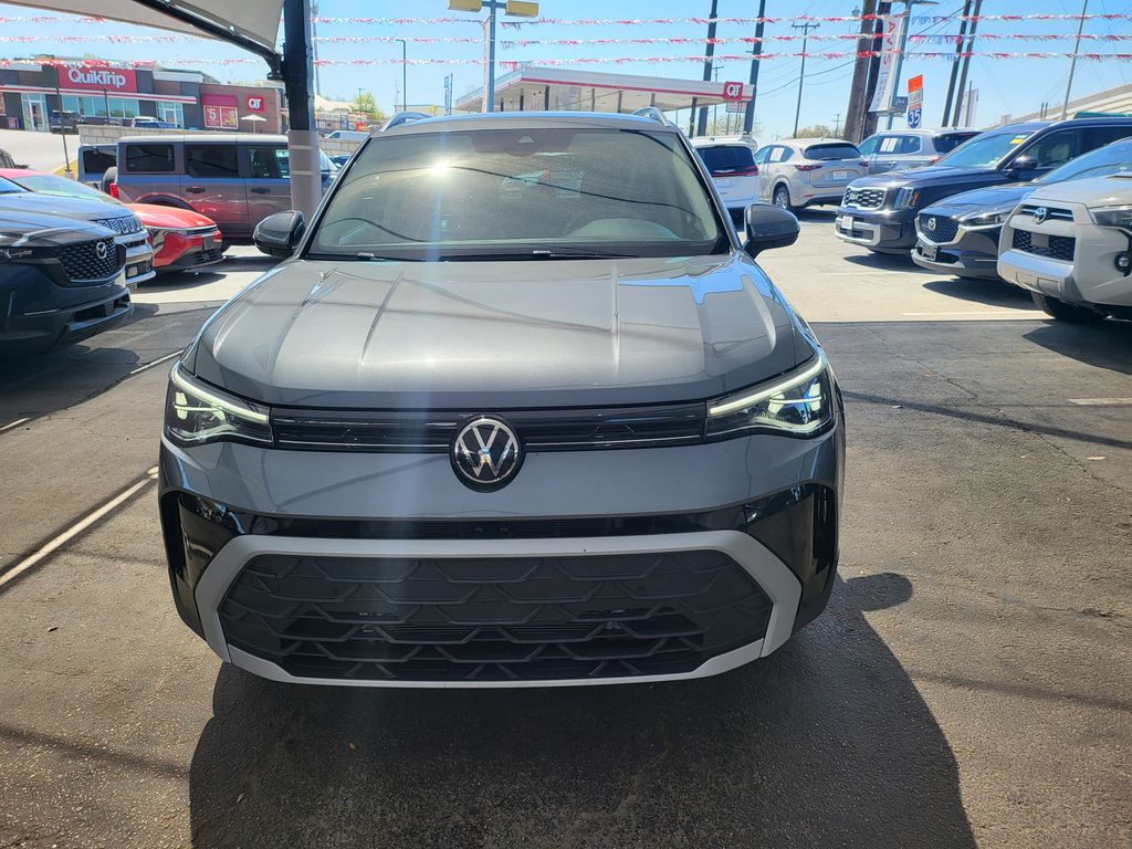 Thumbnail: 2025 Volkswagen Taos - 2