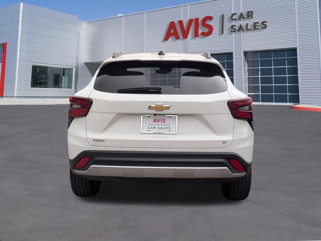 Thumbnail: 2025 Chevrolet Trax - 5