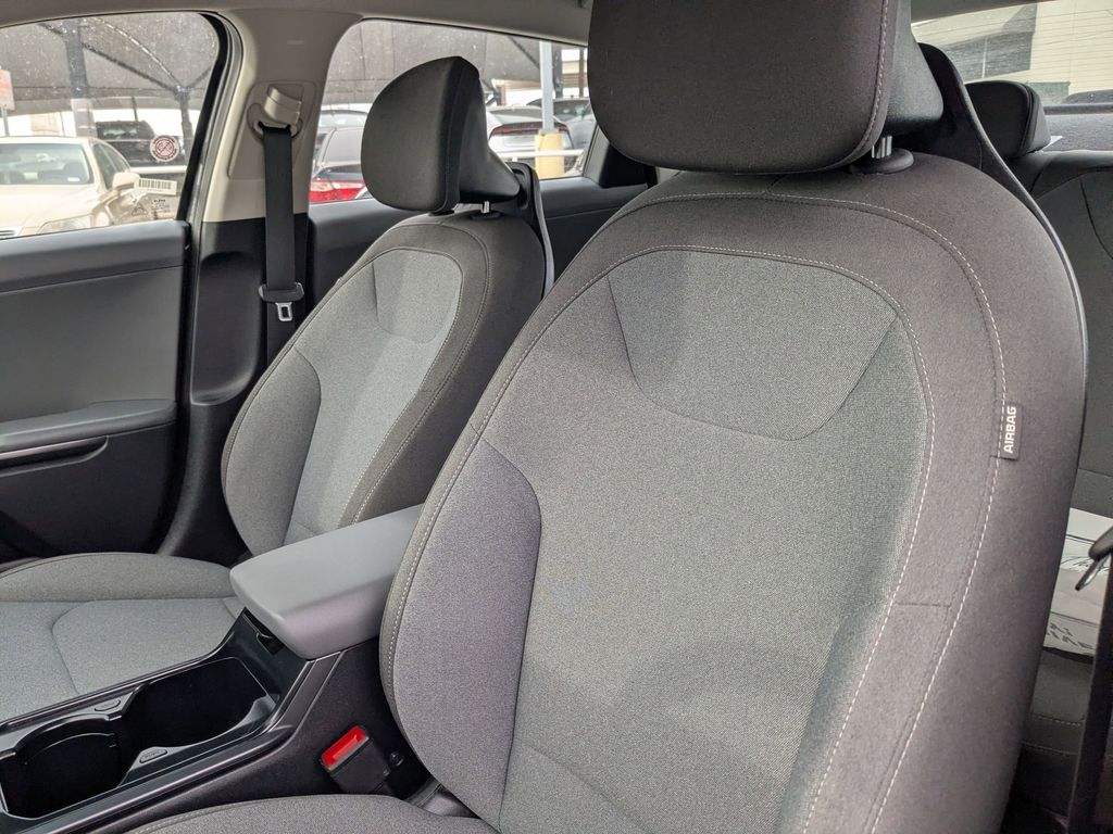 Thumbnail: 2025 Kia K4 - 16