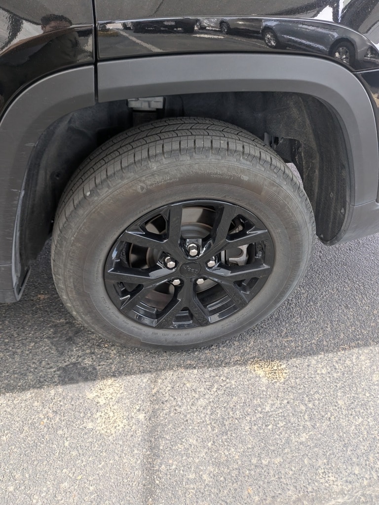 Thumbnail: 2024 Jeep Grand Cherokee L - 9