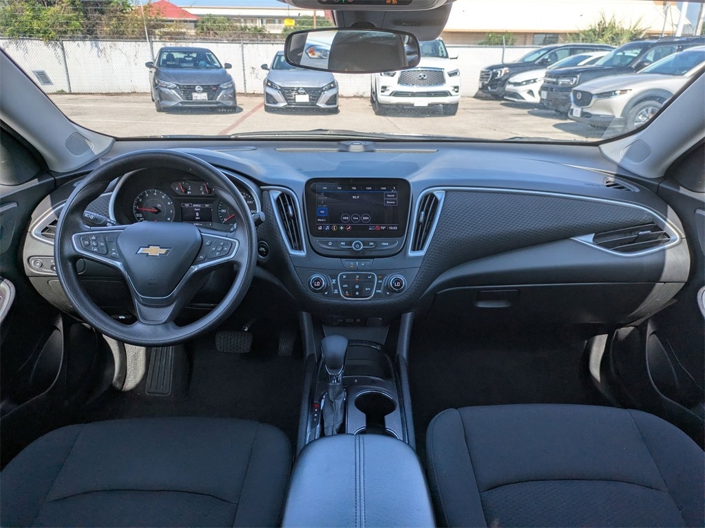Thumbnail: 2023 Chevrolet Malibu - 25