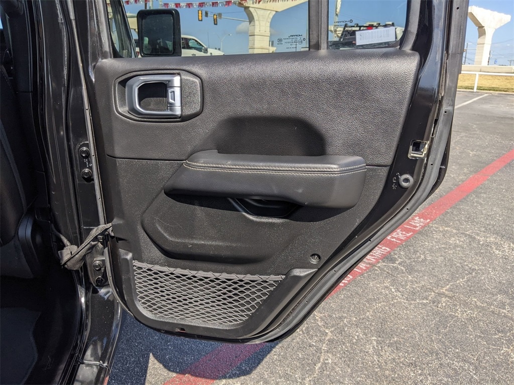 Thumbnail: 2023 Jeep Wrangler - 28