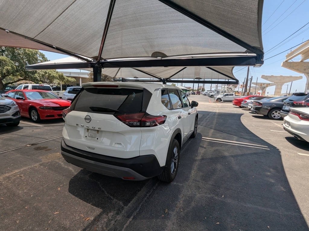Thumbnail: 2023 Nissan Rogue - 8