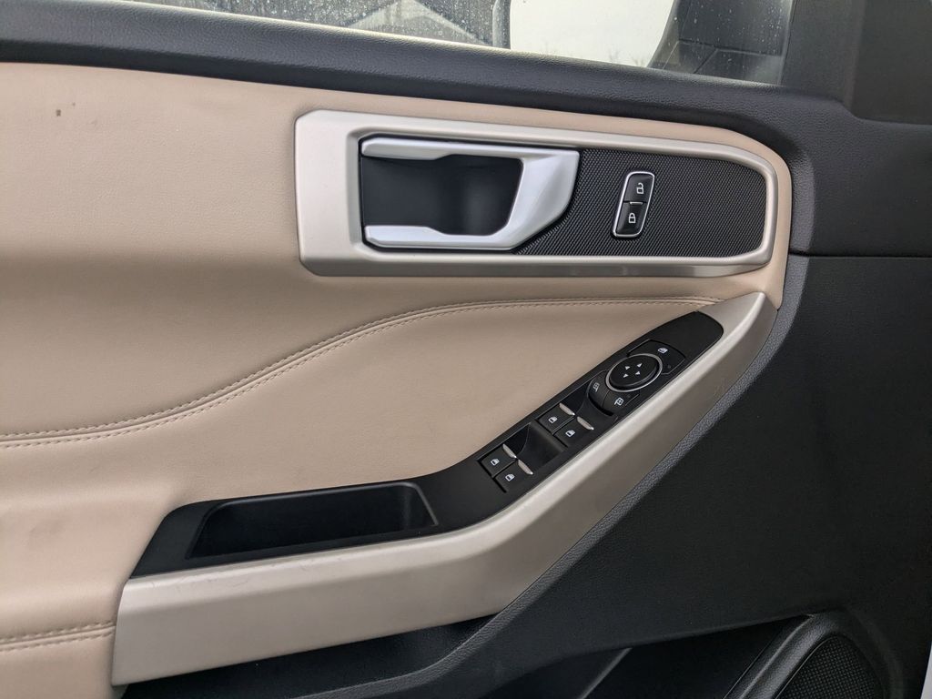 Thumbnail: 2023 Ford Explorer - 14