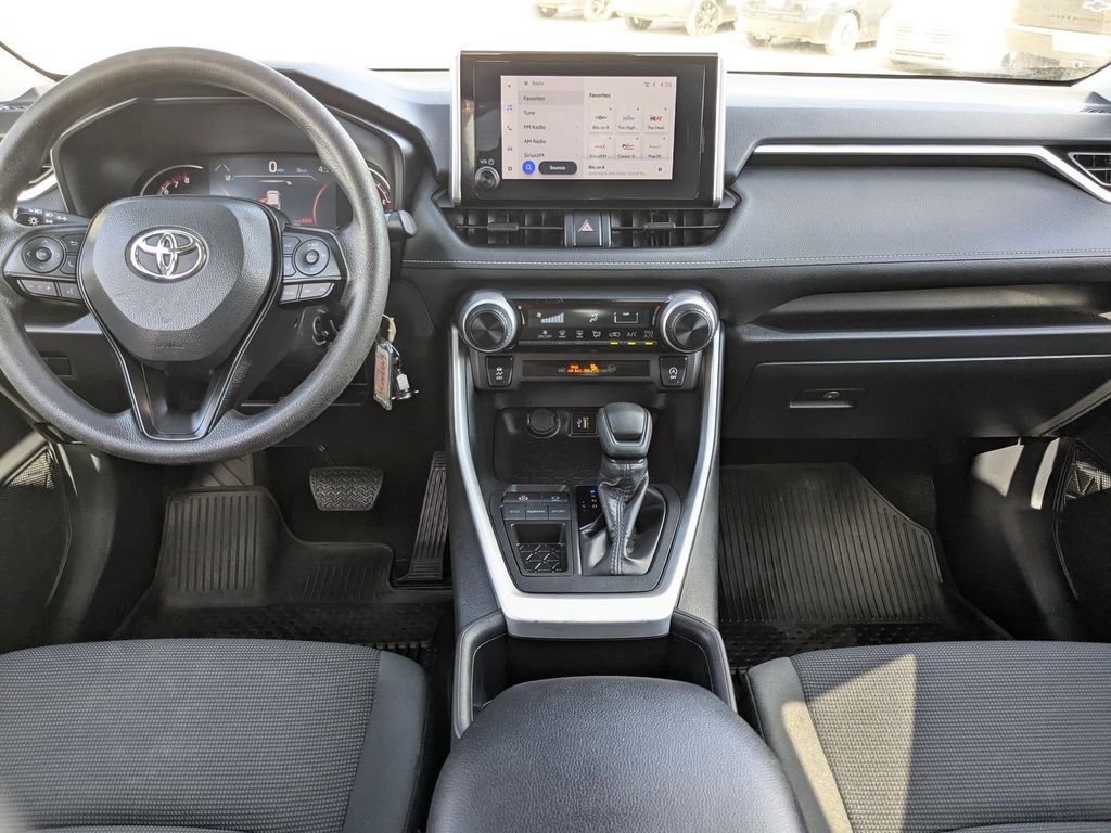 Thumbnail: 2025 Toyota RAV4 - 25
