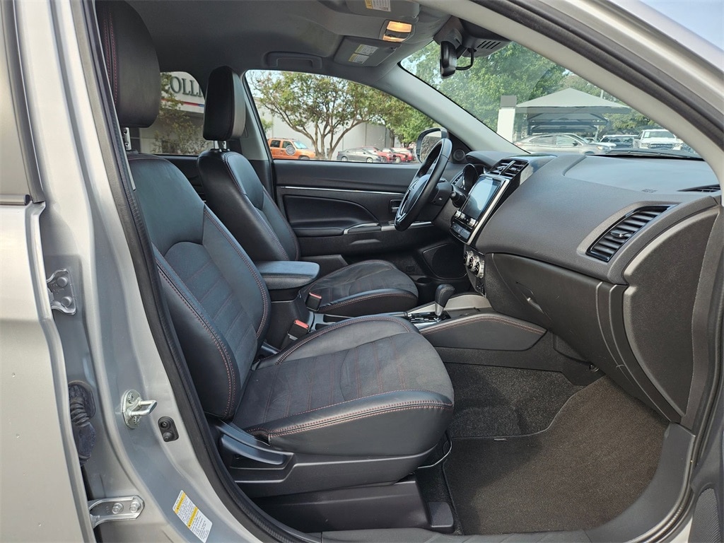 Thumbnail: 2024 Mitsubishi Outlander Sport - 30