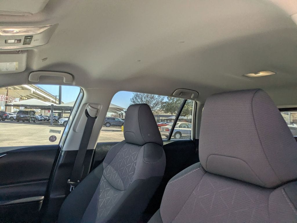 Thumbnail: 2025 Toyota RAV4 - 23