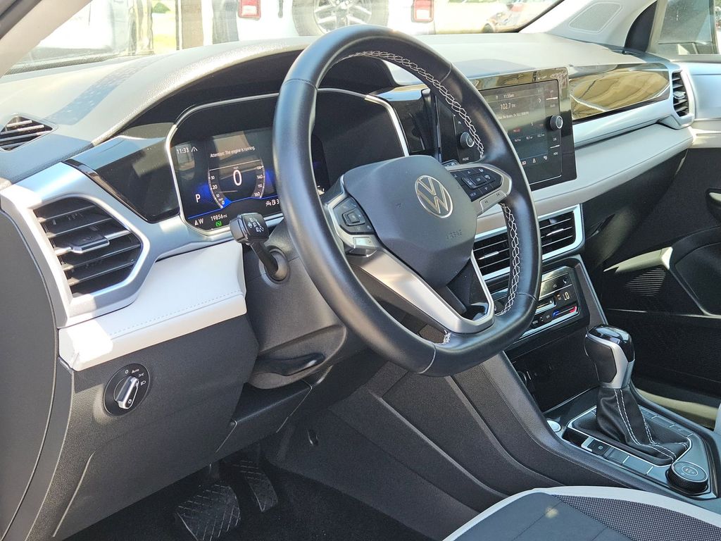 Thumbnail: 2025 Volkswagen Taos - 13