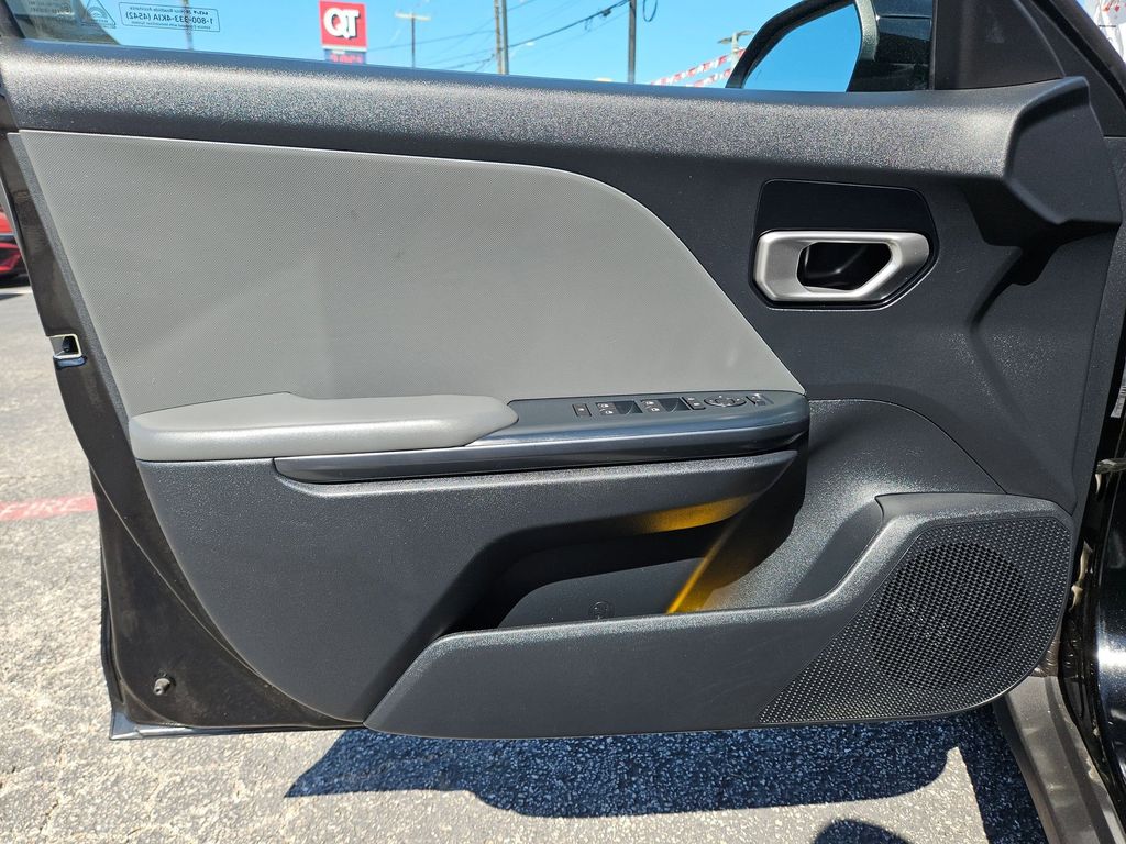 Thumbnail: 2025 Kia K4 - 14