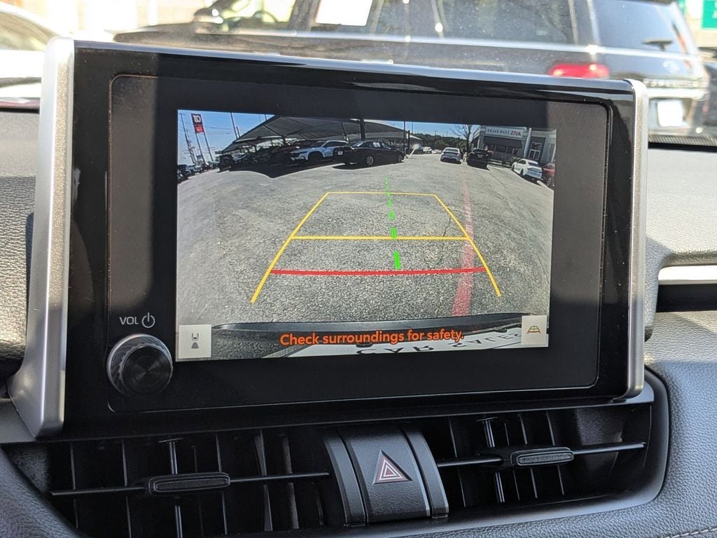 Thumbnail: 2025 Toyota RAV4 - 21